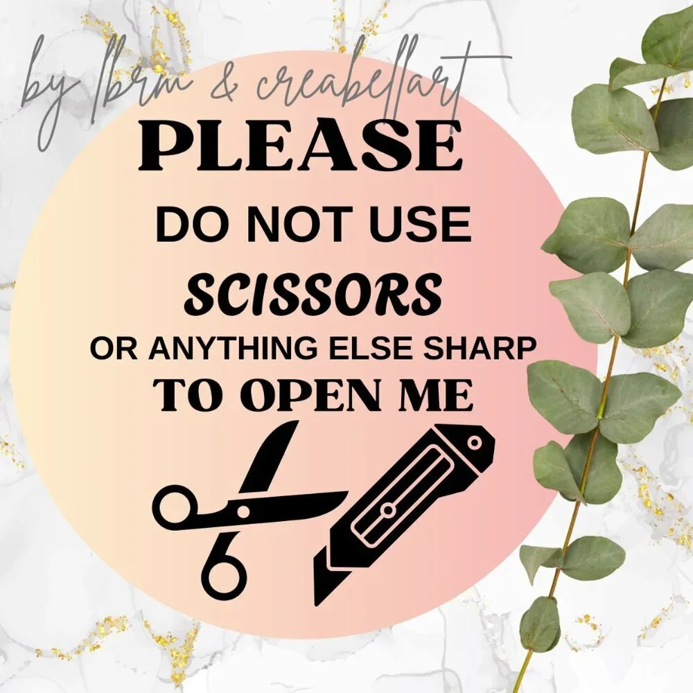 100 Please Do Not Use Scissors  - Fragile Packaging stickers labels